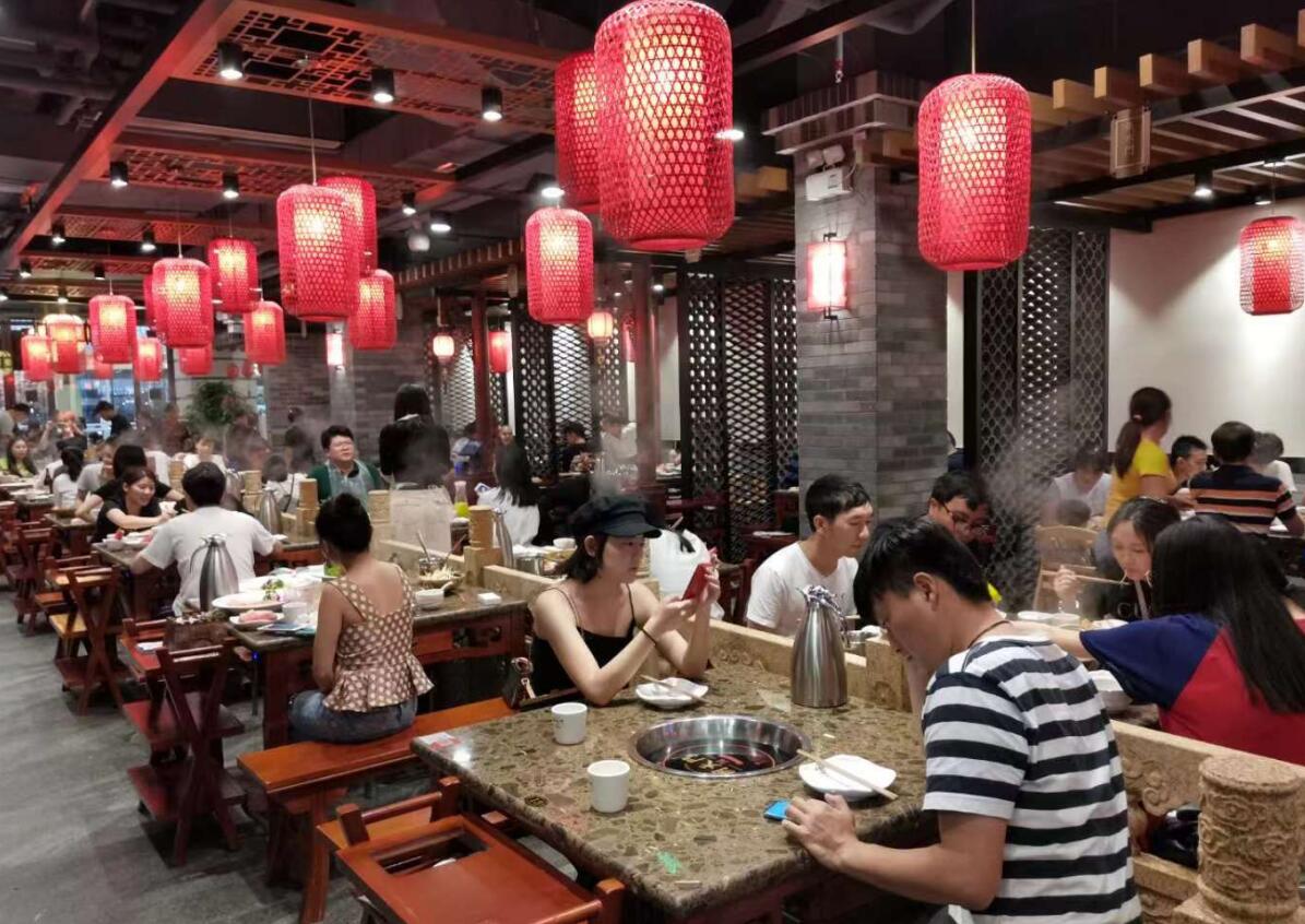 晋中开火锅加盟店，顾客过门不入怎么办？