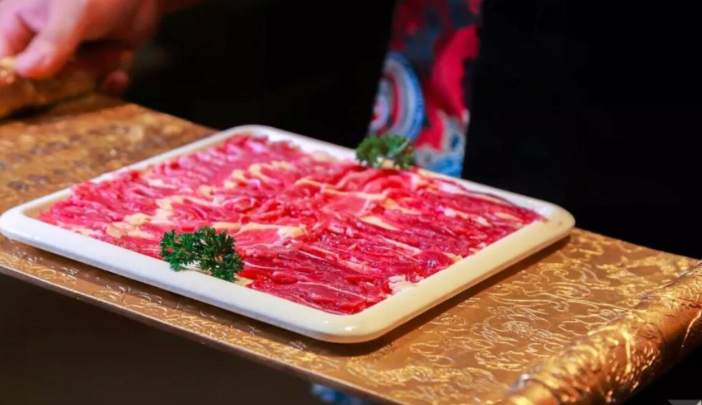 在西藏，吃一顿四川火锅把，附带美食旅行攻略！