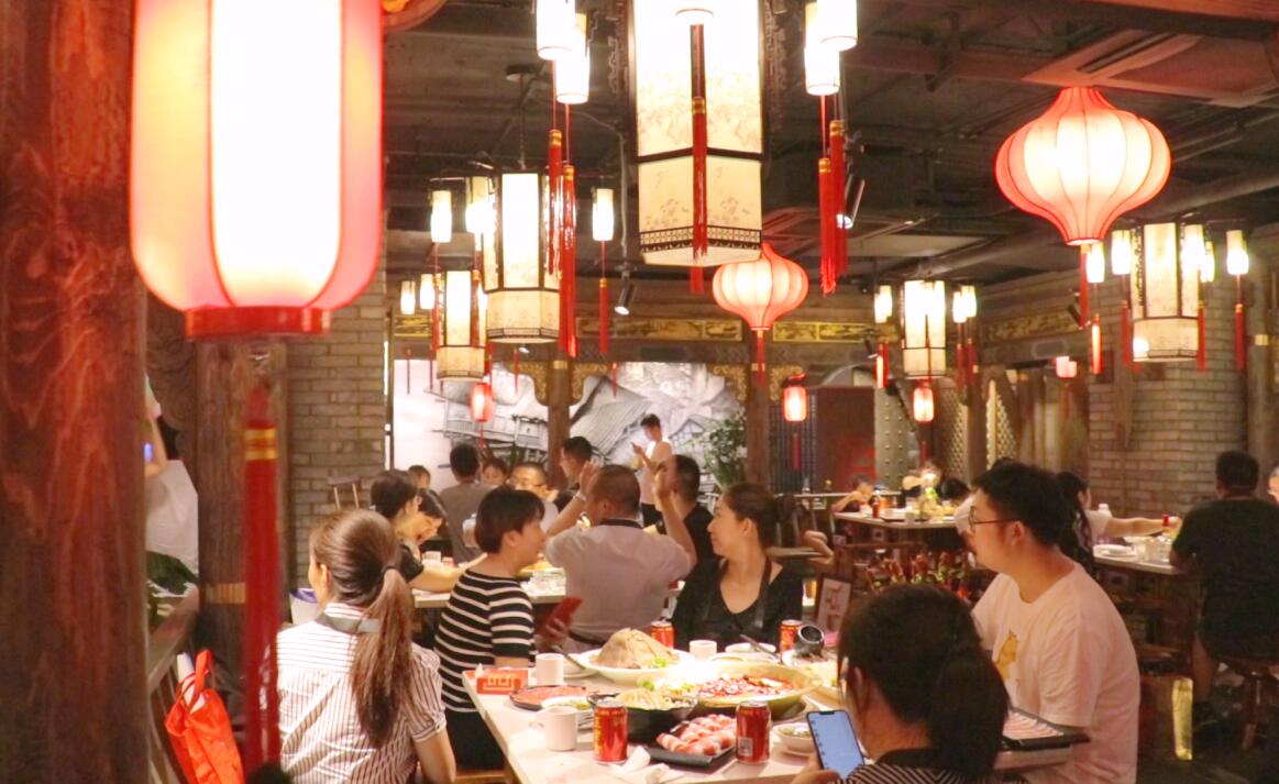 吃火锅，喝什么茶，更能吃出特色？